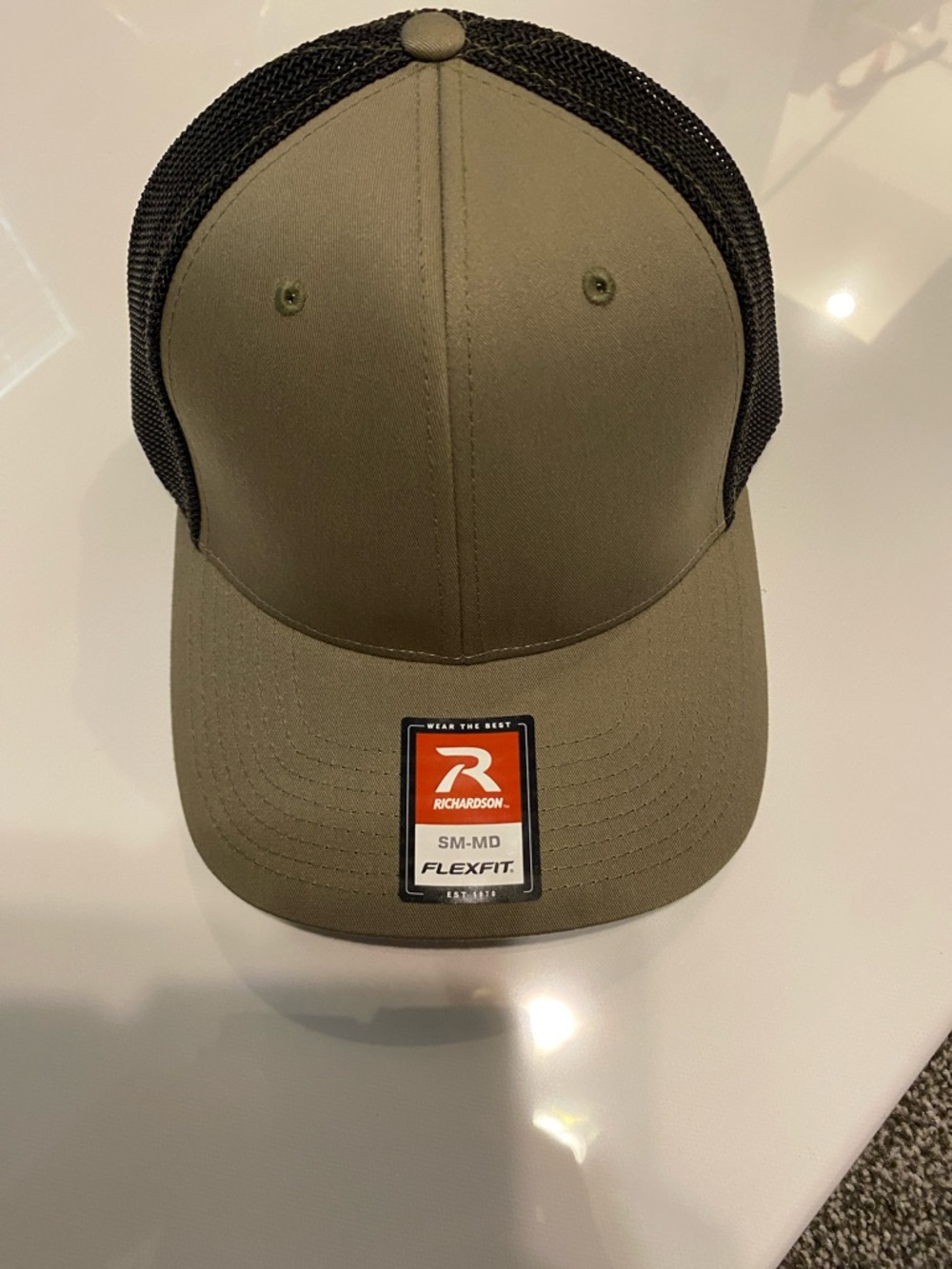 Richardson Olive Green and Black Mesh Trucker Hat - Flexfit